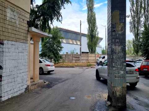 комерційна за адресою Привокзальна вул., 12
