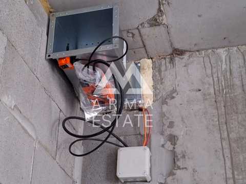 комерційна за адресою Приозерний бульв., 4