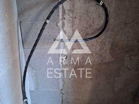 комерційна за адресою Приозерний бульв., 4