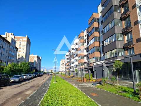 комерційна за адресою Приозерний бульв., 4