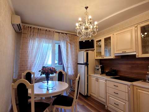 квартира за адресою Срібнокільська вул., 2-А