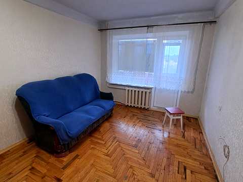 квартира за адресою Запоріжжя, Шкільна вул. (Героїв Сталінграда), 32