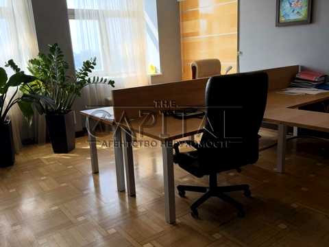 коммерческая по адресу Большая Васильковская ул. (Красноармейская), 72