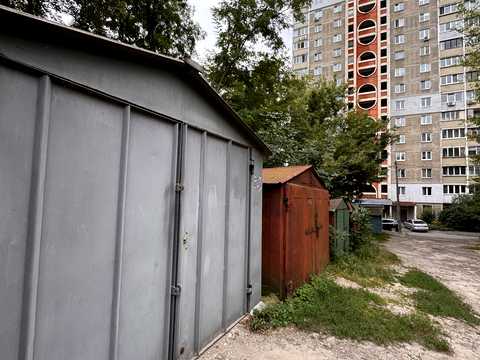 паркоместо по адресу Киев, Печенежская ул., 34