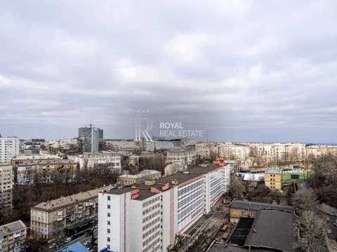 коммерческая по адресу Кловский спуск, 7