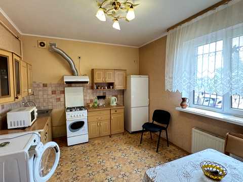 будинок за адресою Зарічна вул.