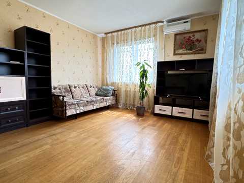 будинок за адресою Зарічна вул.