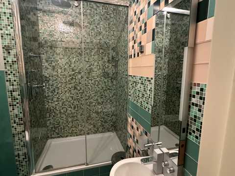 квартира за адресою Почайнинська вул., 70