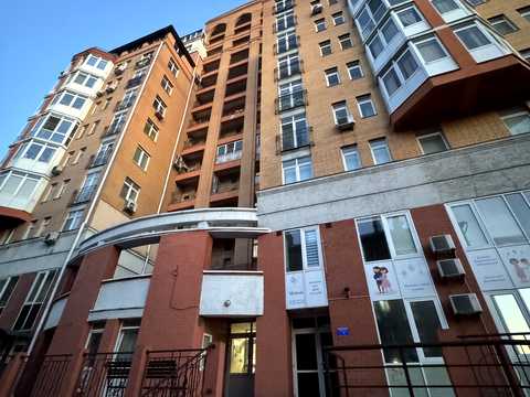 квартира за адресою Почайнинська вул., 70