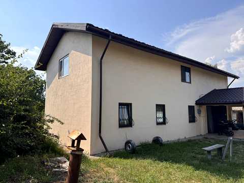 будинок за адресою с. Любечанинів, Щоса, 135