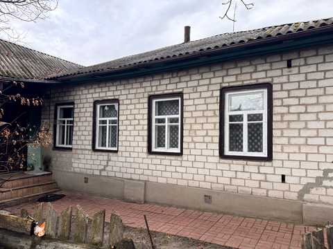 будинок за адресою Остер, Колісника, 86