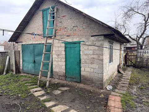 будинок за адресою Остер, Колісника, 86