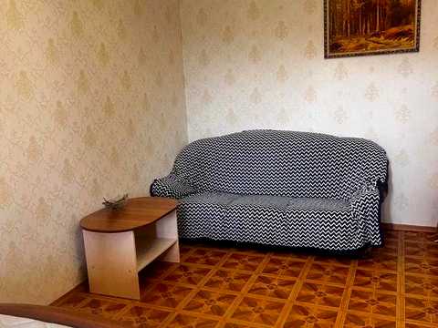 квартира за адресою Академіка Єфремова вул. (Командарма Уборевича), 4