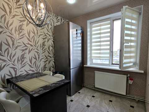 квартира за адресою Будівельників бульв., 4