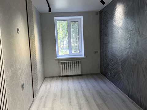 квартира за адресою Квітів вул., 12