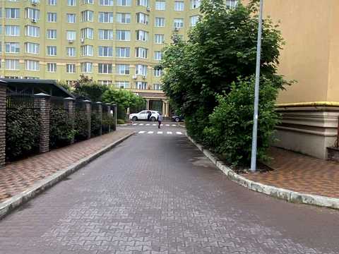 квартира за адресою Зелена вул., 10
