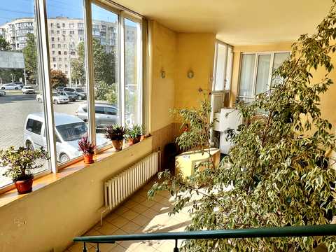 коммерческая по адресу Инглези ул. (25-ї Чапаєвської Дивізії), 6а