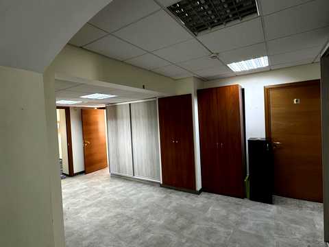 комерційна за адресою Голосіївська вул., 7