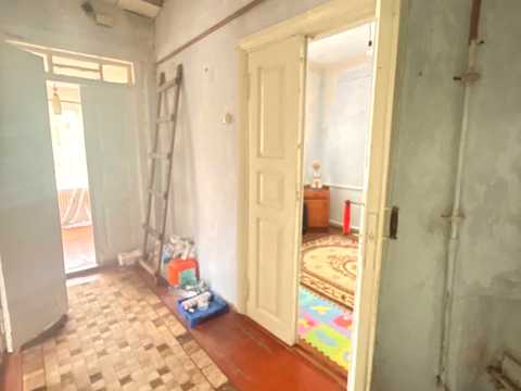 дом по адресу Героїв Крут ул. (Комунарів), 12