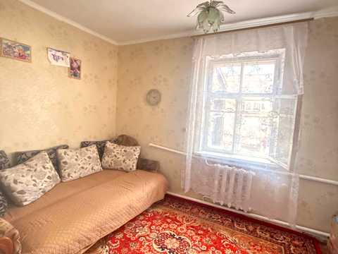 дом по адресу Героїв Крут ул. (Комунарів), 12