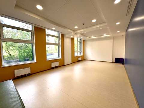 комерційна за адресою Предславинська вул., 53
