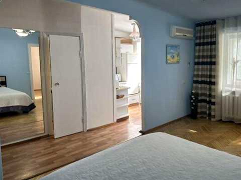 квартира за адресою Лабораторна вул., 28
