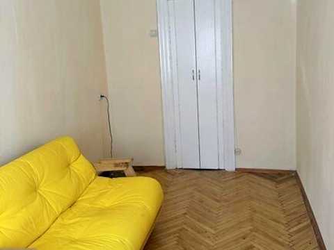 квартира за адресою Лабораторна вул., 28