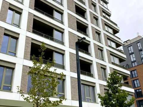 паркомісце за адресою Київ, Набережно-Рибальська дорога вул., 5