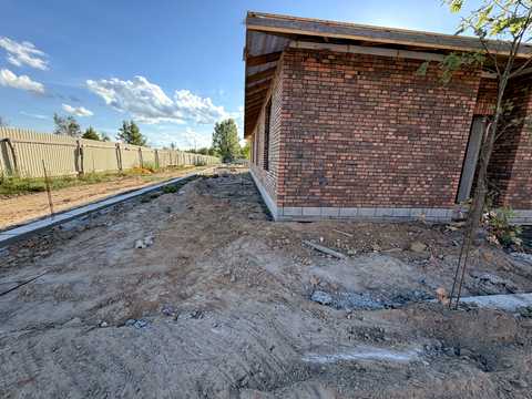 будинок за адресою Успішна