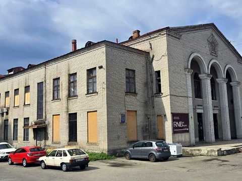 комерційна за адресою Бориспільська вул., 10