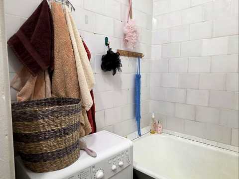 квартира за адресою Автозаводська вул., 25-Б