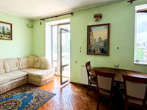 квартира за адресою Адама Міцкевича вул., 2