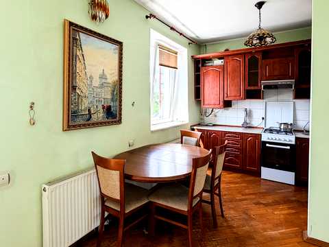 квартира за адресою Адама Міцкевича вул., 2