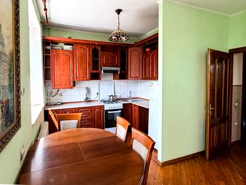 квартира за адресою Адама Міцкевича вул., 2