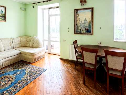 квартира за адресою Адама Міцкевича вул., 2