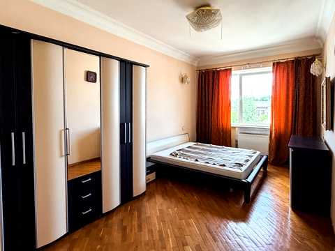 квартира за адресою Адама Міцкевича вул., 2