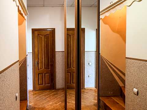 квартира за адресою Адама Міцкевича вул., 2