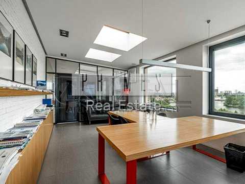 комерційна за адресою Почайнинська вул., 45/48