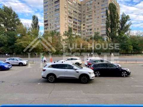 коммерческая по адресу Раисы Окипной ул., 8А