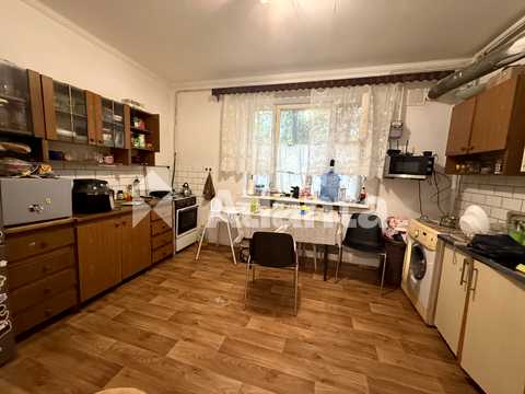 квартира за адресою Євгена Чикаленка вул., 31