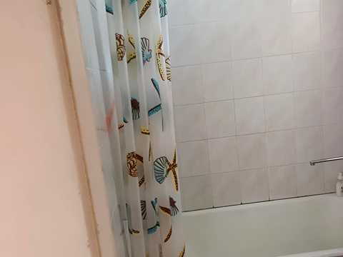 квартира за адресою Академіка Булаховського вул., 28-Б