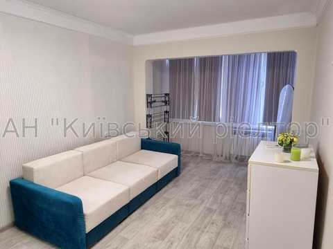 квартира за адресою Юрія Шумського вул., 8