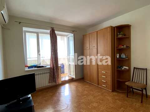 квартира за адресою смт. Таїрове, Коралова вул., 1