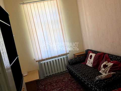 будинок за адресою Дмитрівська вул., 25