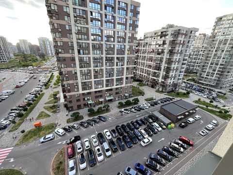 квартира за адресою Олександра Олеся вул., 4-А