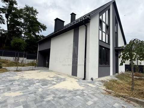 будинок за адресою провулок Шкільний, 9