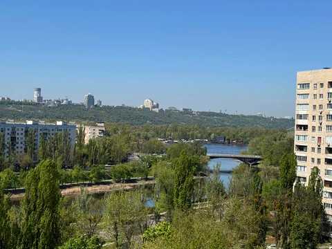 квартира за адресою Ованеса Туманяна вул., 8