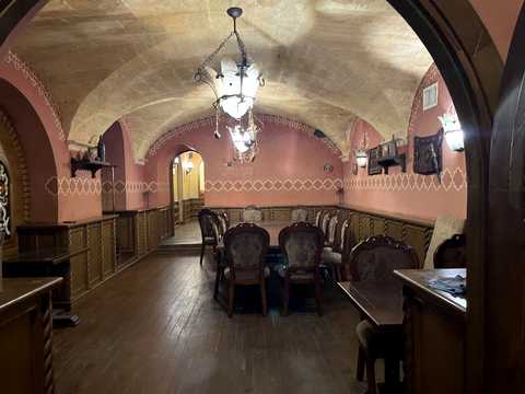 комерційна за адресою Канатна вул., 22