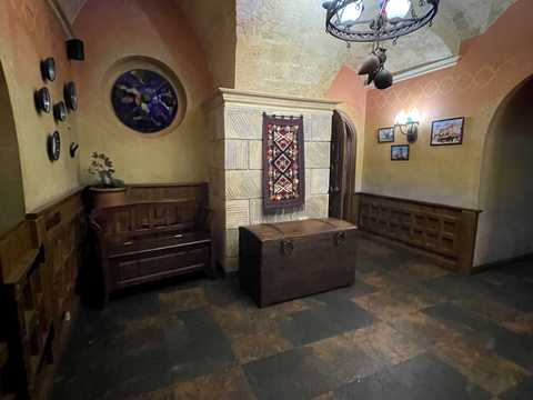 комерційна за адресою Канатна вул., 22
