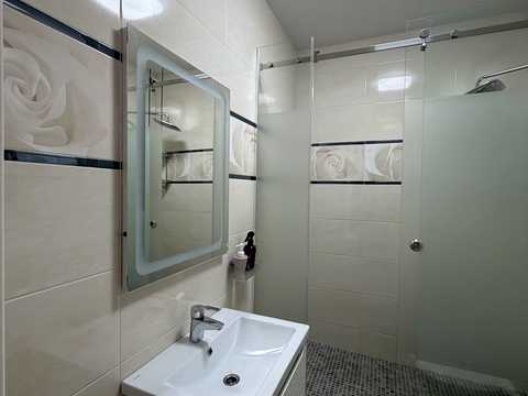 квартира за адресою Боголюбова вул., 44